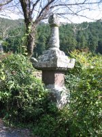 香堂の宝篋印塔の写真