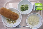 給食の写真