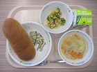 給食の写真