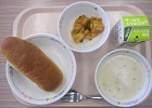 給食の写真