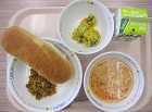 給食の写真