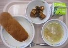 給食の写真