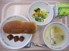 給食の写真