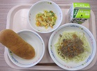 給食の写真