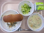 給食の写真