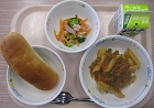 給食の写真