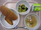 給食の写真