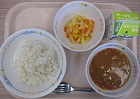給食の写真