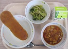 給食の写真