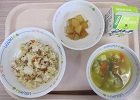 給食の写真