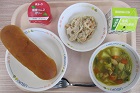 給食の写真